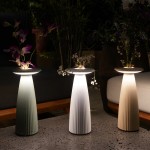 uniqua flora rechargeable waterproof table lamp 防水枱燈4